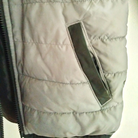 Nike Jacket - Picture 2 of 6